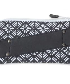 KAVU Cammi Clutch