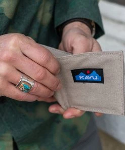 KAVU Yukon Wallet
